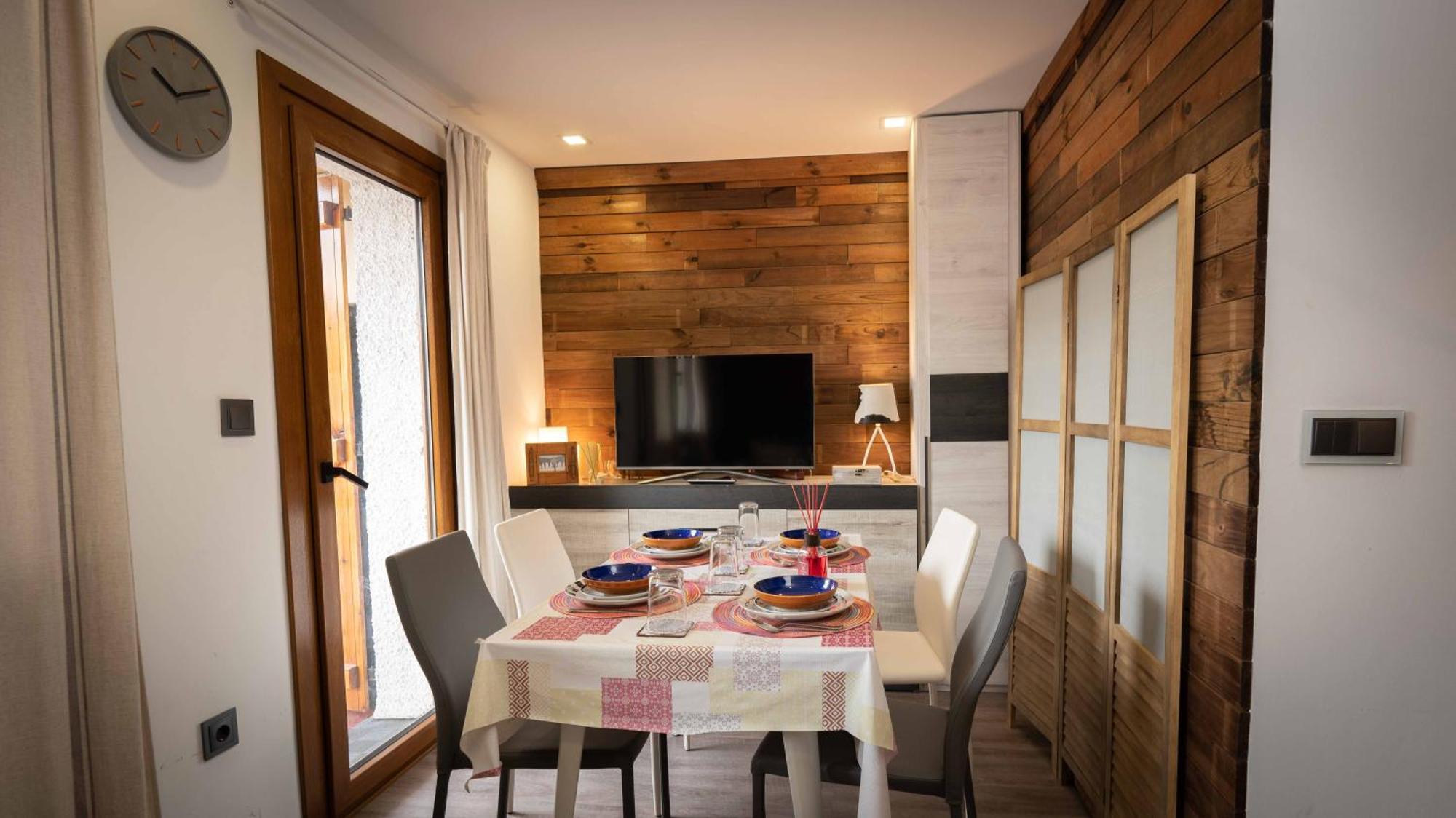 Apartamentos Formigal Bilik gambar